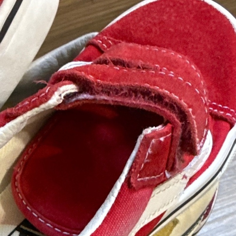 Vans Old Skool V Sneakers Kids 11.0 Red Multi Color Suede Hook Loop Bundle - Picture 9 of 9